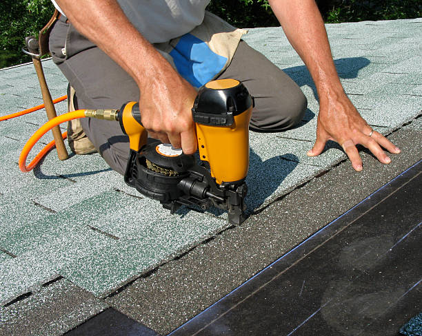Best Roof Repair Services  in Saegertown, PA
